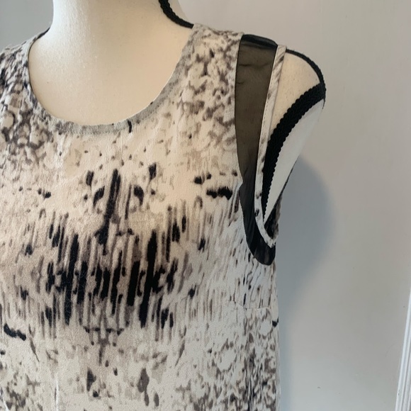 Kenar | sleeveless asymmetrical tank top size XS - Picture 8 of 8